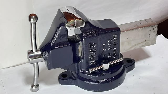RESTORED Vintage Hollands 23 1/2H Swivel Bench Vise Made in USA