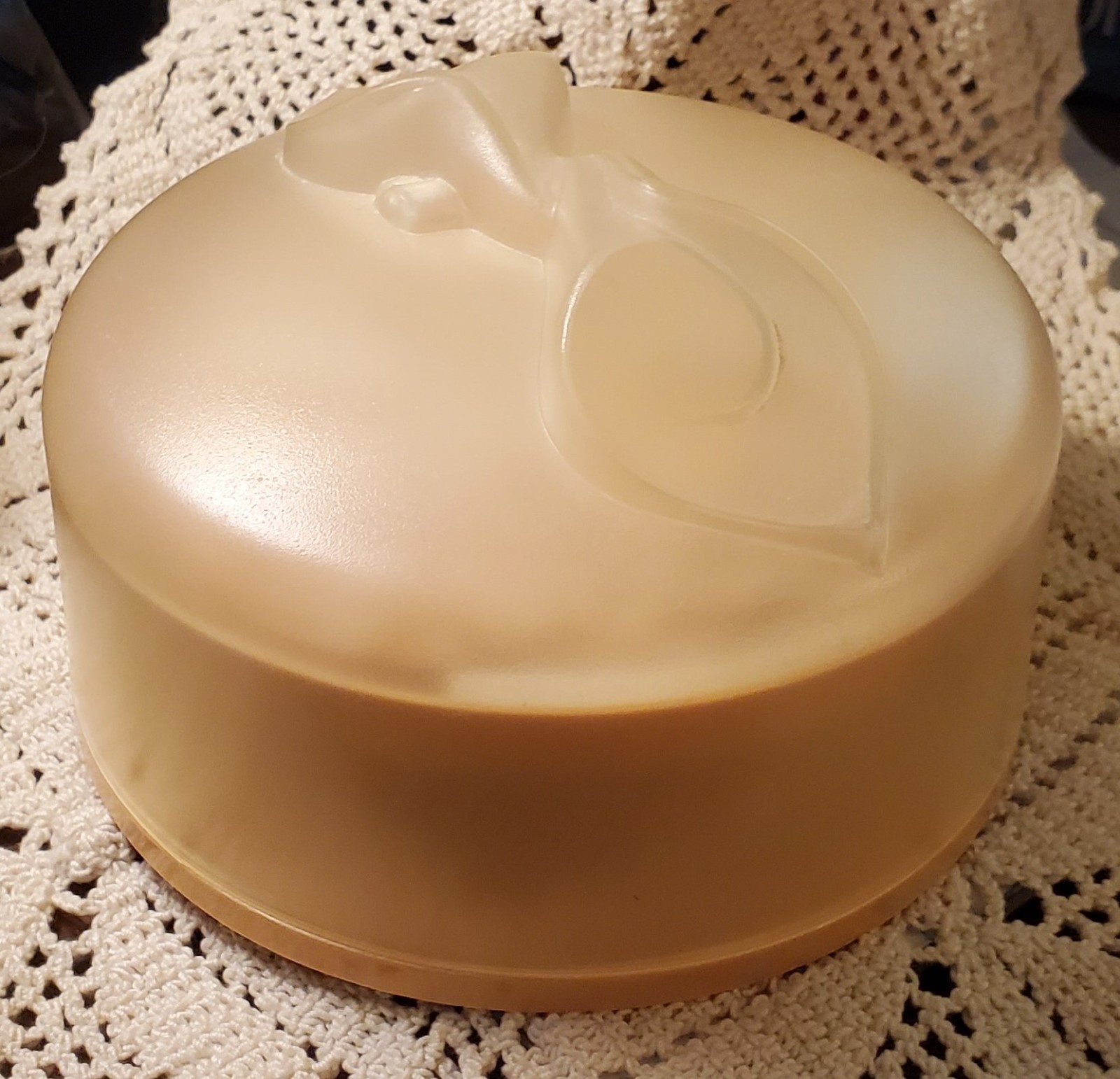 Vintage CHLOE Perfumed Dusting Powder by Pafums Karl Lagerfeld Paris Empty