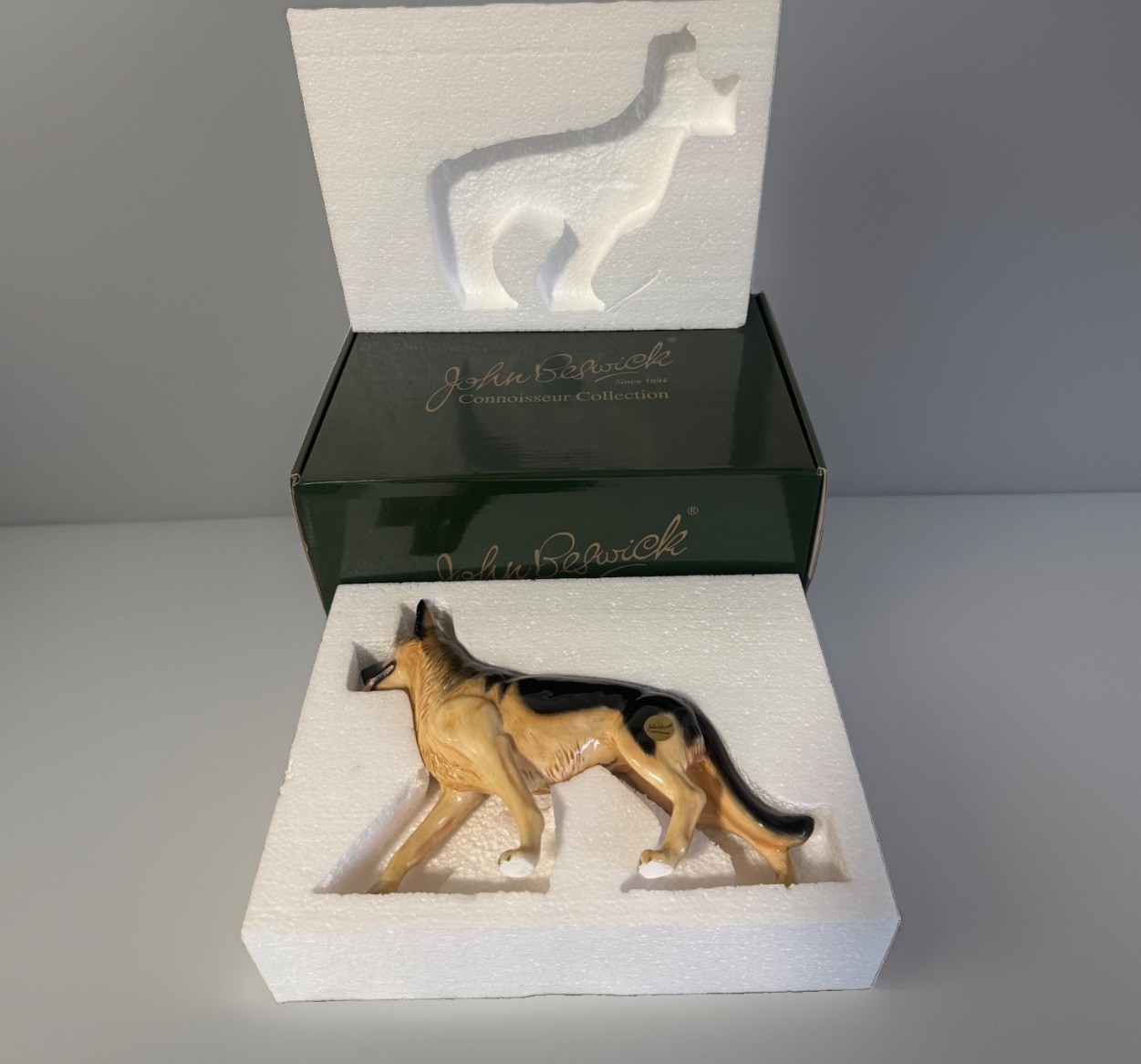 John Beswick Connoisseur Collection German Shepherd Boxed 