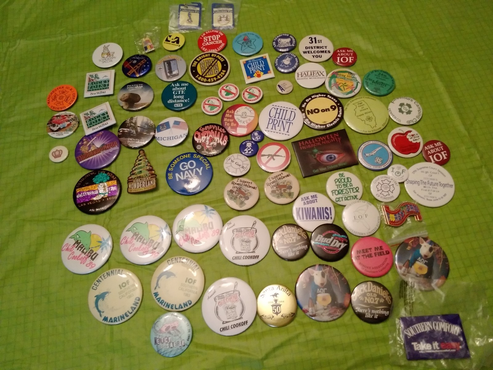 Vintage Lot 70+ of Metal Button Pins Political Novelty Souvenir Advertising Vintage Lot 70+ of Metal Button Pins Political Novelty Souvenir Advertising