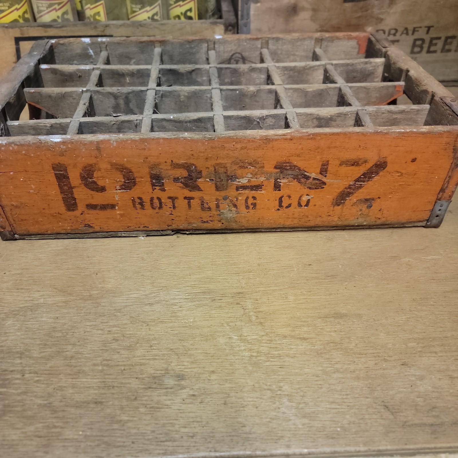 Rare Lorenz Bottling Co soda bottle wooden crate Nashville Il 