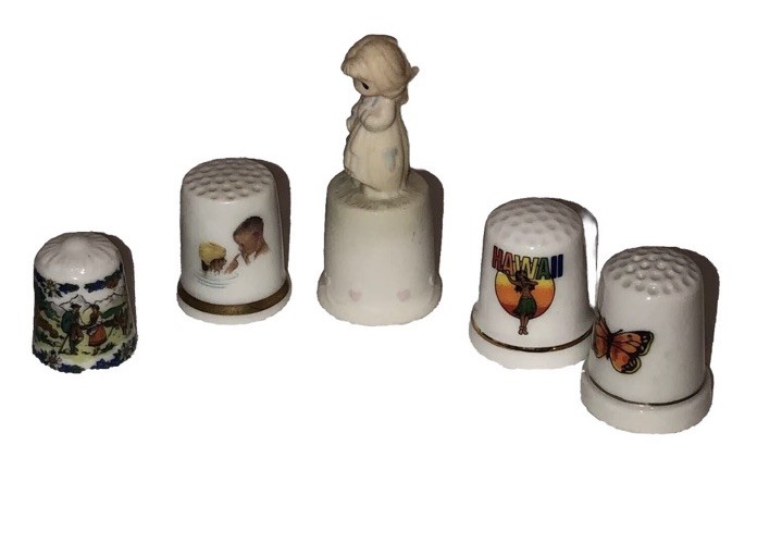 Nice Vintage 5 Porcelain Thimbles Norman Rockwell Precious Moments