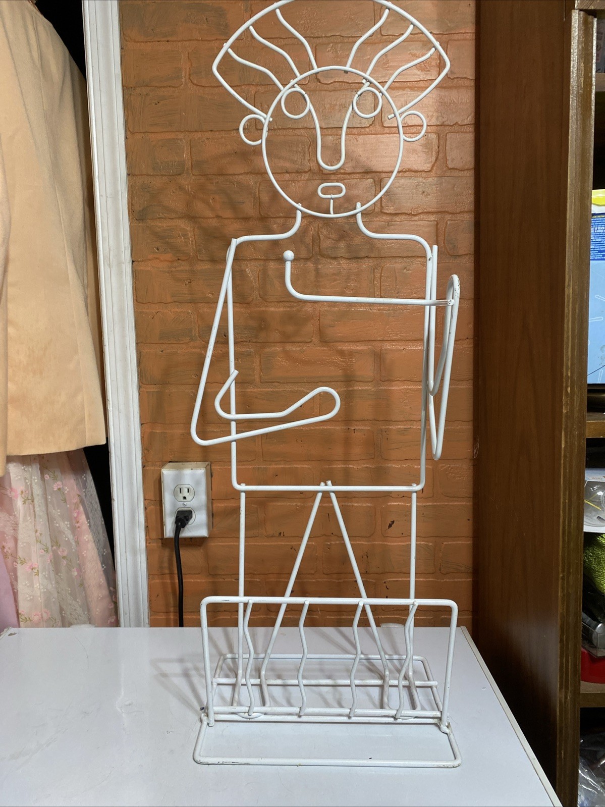 Vintage 1970s John Risley Standing Wire Figure Magazine Holder