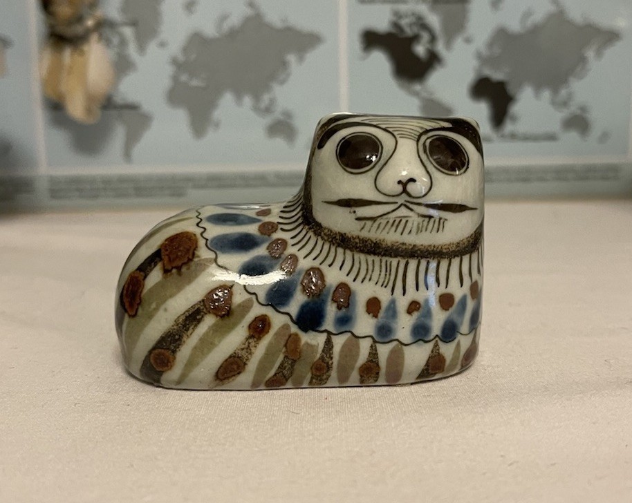 Vtg Tonala Mexican Folk Art Pottery Cat Figurine Hand Painted 5” X 3.5” Gift