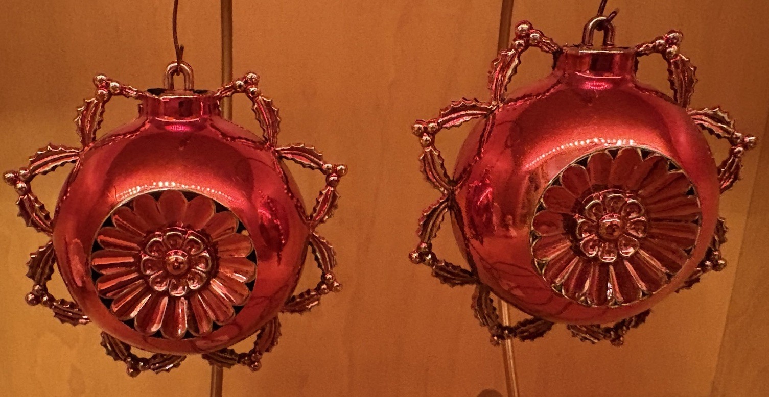 Vintage Set Of 2 Bradford  Plastic Red Flower Ornaments