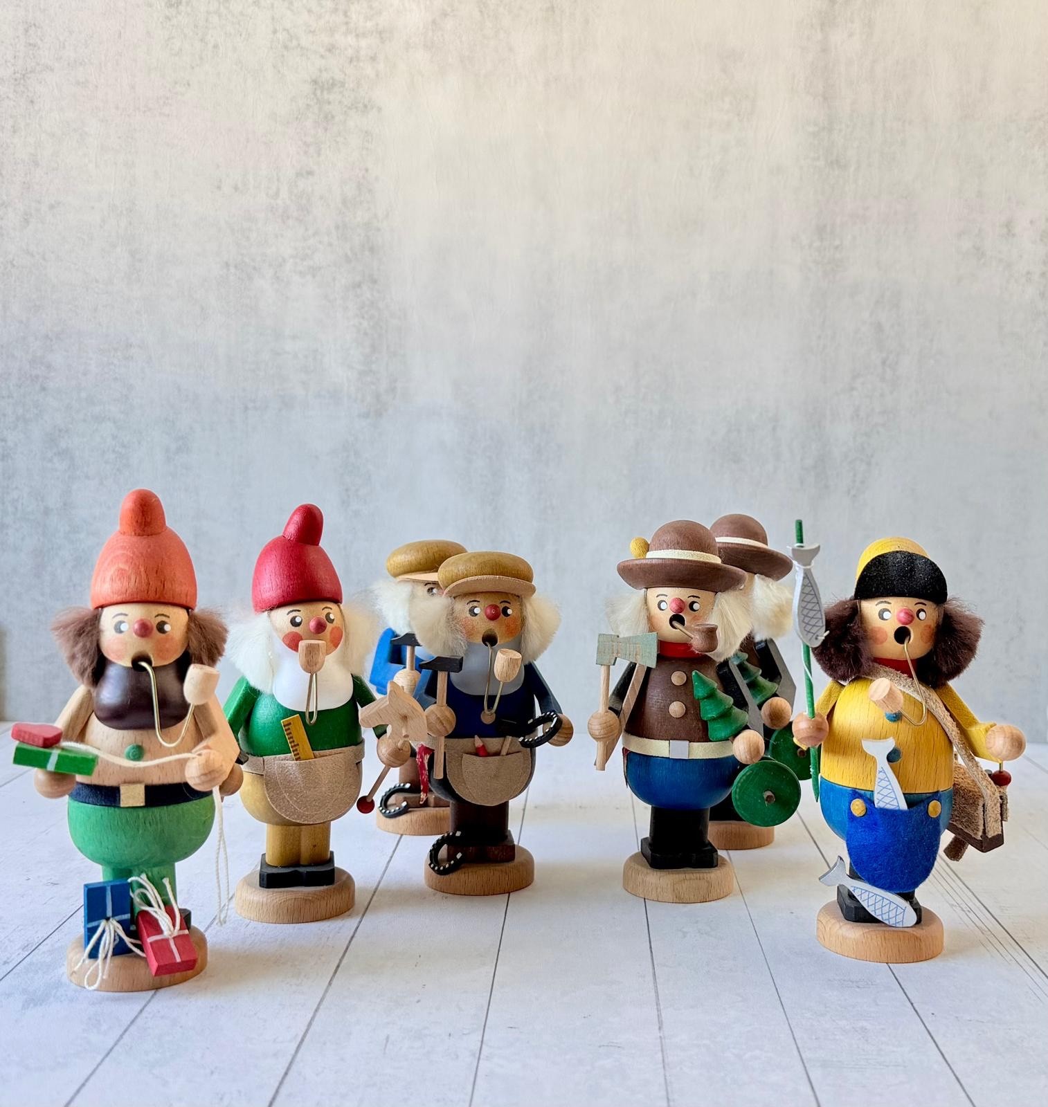 Vintage Germany Wooden Erzgebirge Straco smoker Handcrafted Figurines 1950