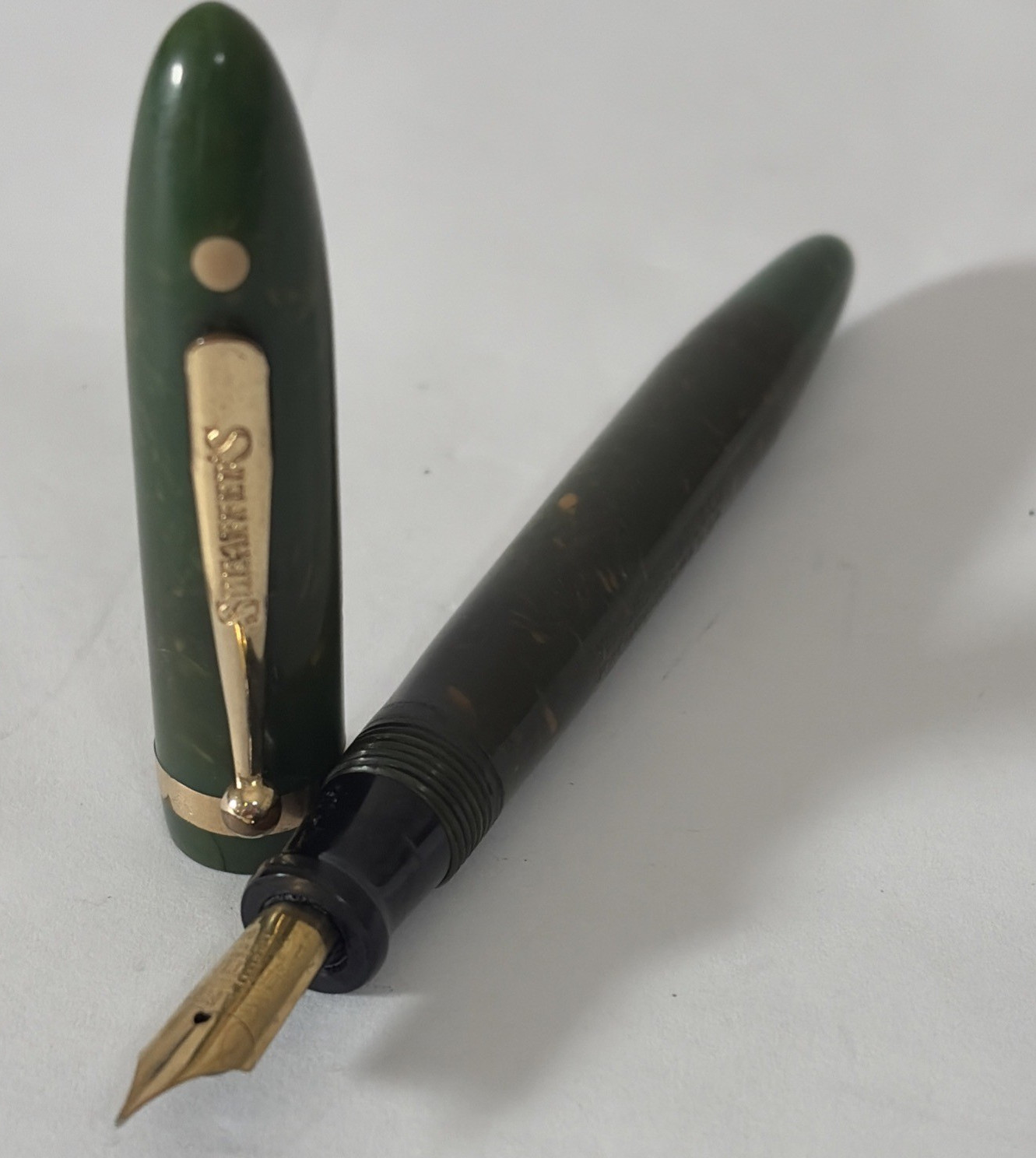 Vintage Shaeffer's White Dot Lever Fill Fountain Pen - Green - 14K Lifetime Nib