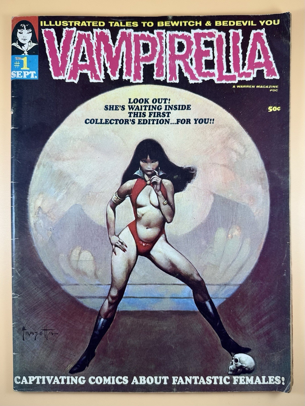 Vampirella #1 1969 Warren Magazine Frank Frazetta Cover 1st Appearance Horror