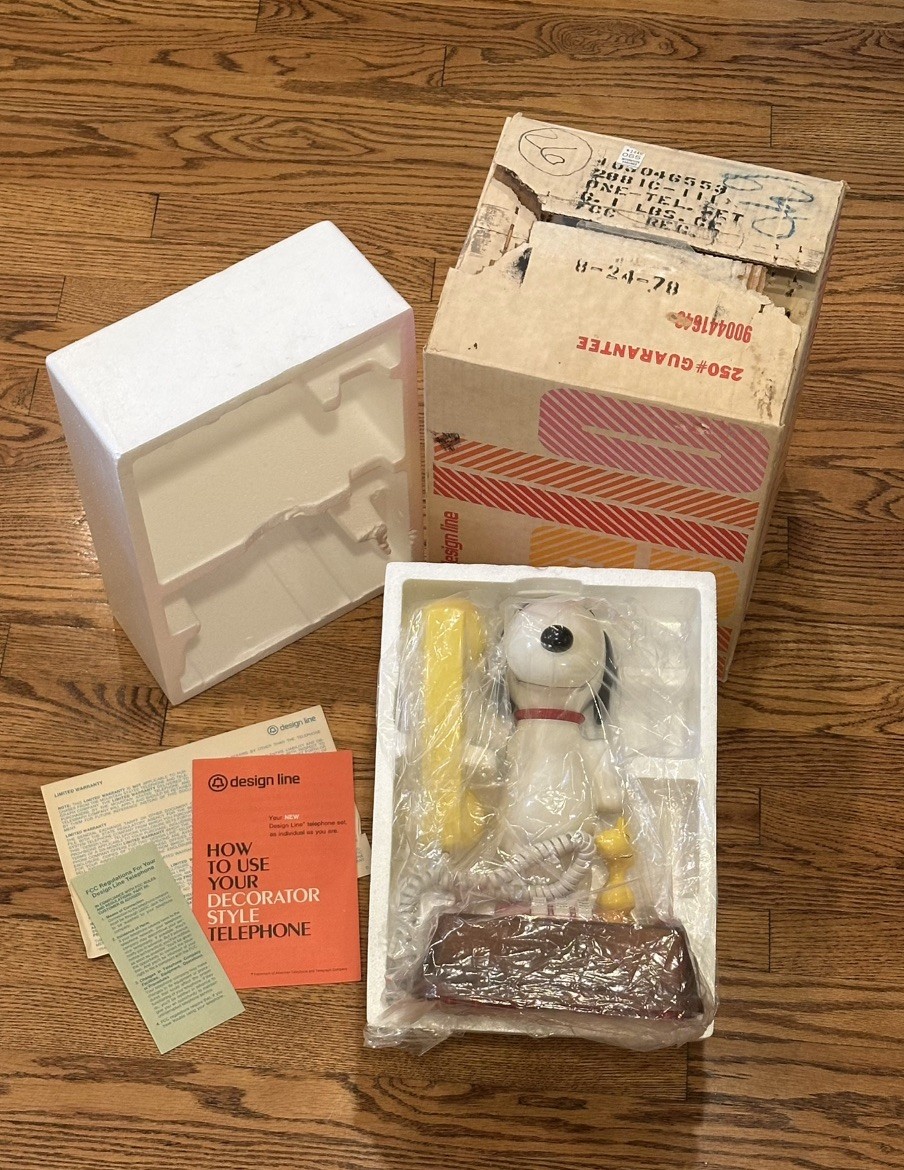 Vintage 1976 Snoopy and Woodstock Pushbutton Phone - Original Box and Papers