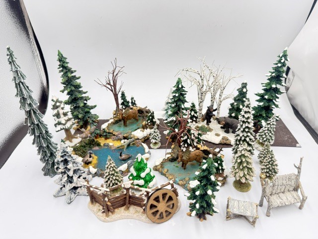Dept 56 Village MILL CREEK Woodland Animals Bear Moose Trees Accessory Lot Of 24