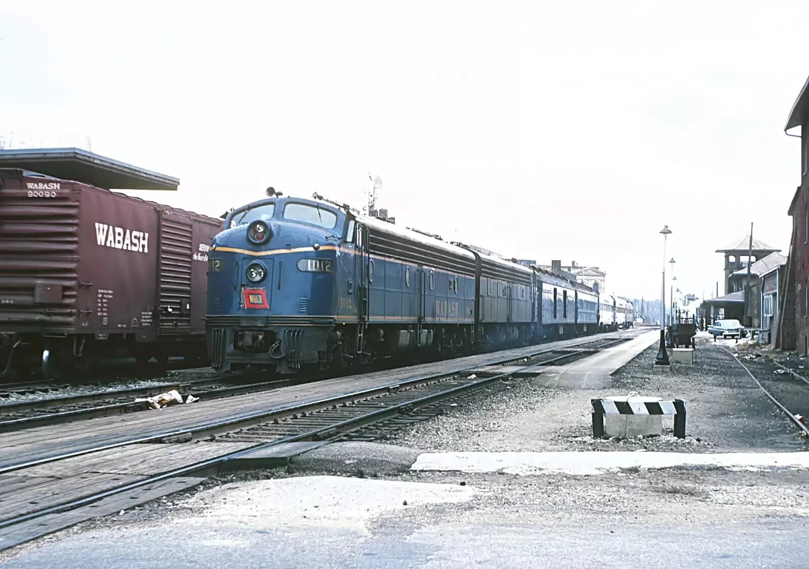 Wabash E8A 1012 with Train 4, The Wabash Cannonball, Danville IL 8.5 x 11 Photo