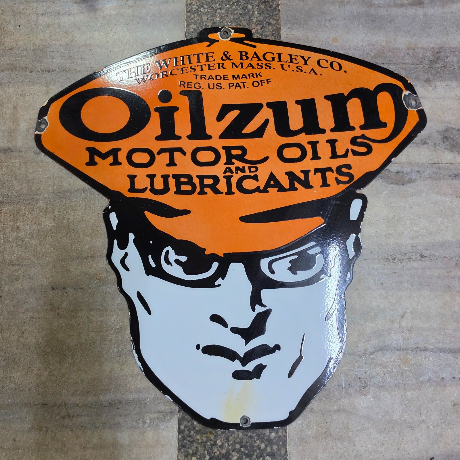 OILZUM MOTOR OILS PORCELAIN ENAMEL SIGN 30 X 30 INCHES