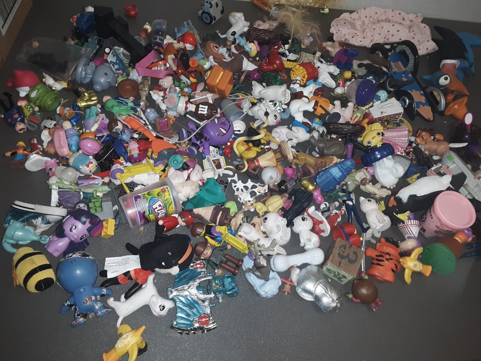 Insane Lot of 200+ Vintage variety toy lot. Please see photos,selling as lot#175