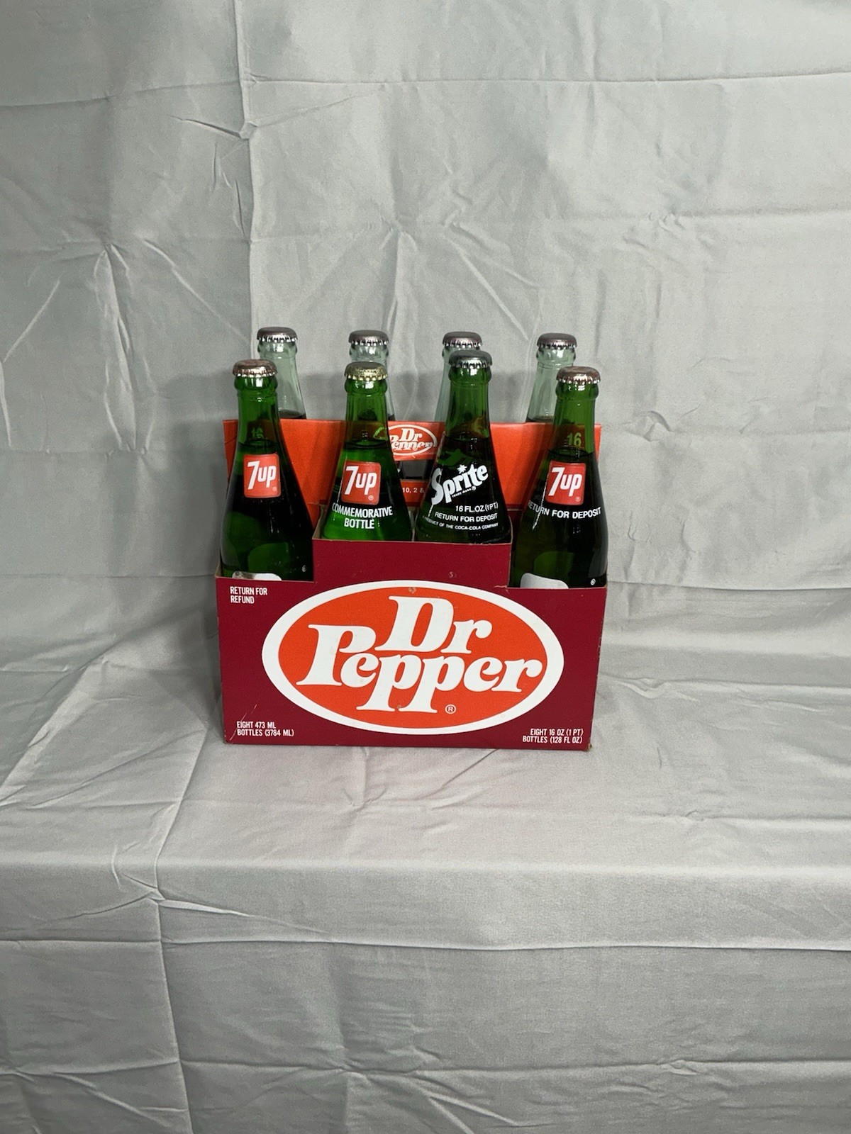 Vintage 1970s FULL SEALED Soda Bottles Lot 8 Dr Pepper 7UP Sprite w/ Carrier