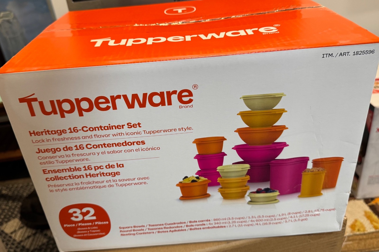 Brand New Tupperware Heritage Collection 32 Piece Food Storage Set - Orange