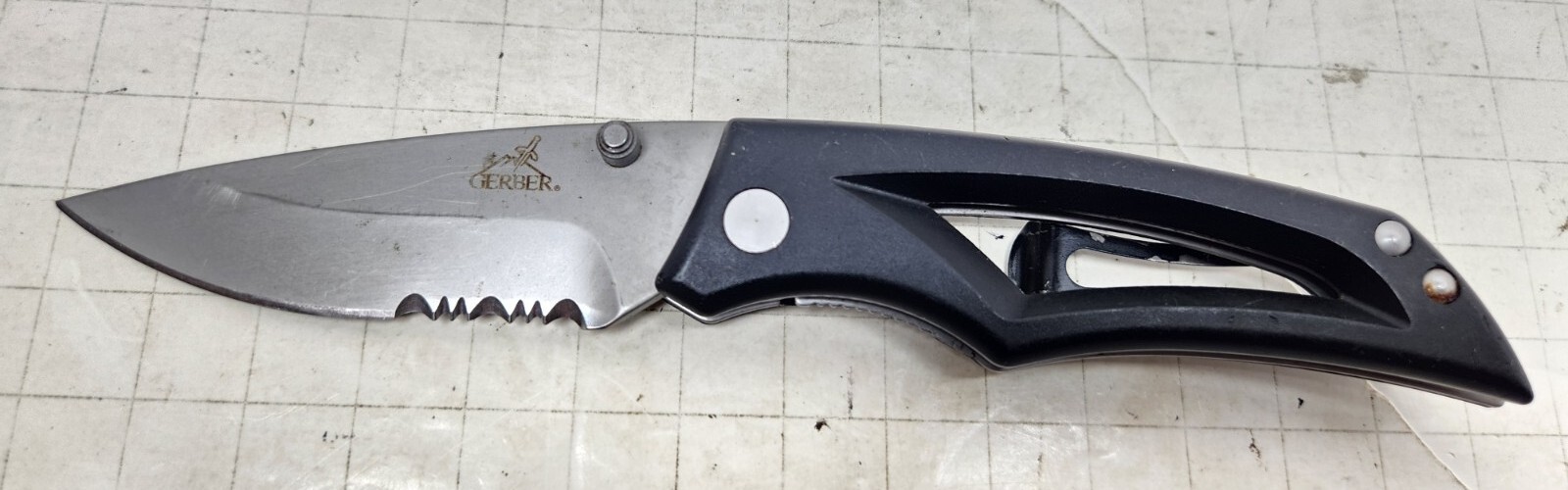 Gerber Vector Pocket Knife Liner Lock Combo Edge Blade