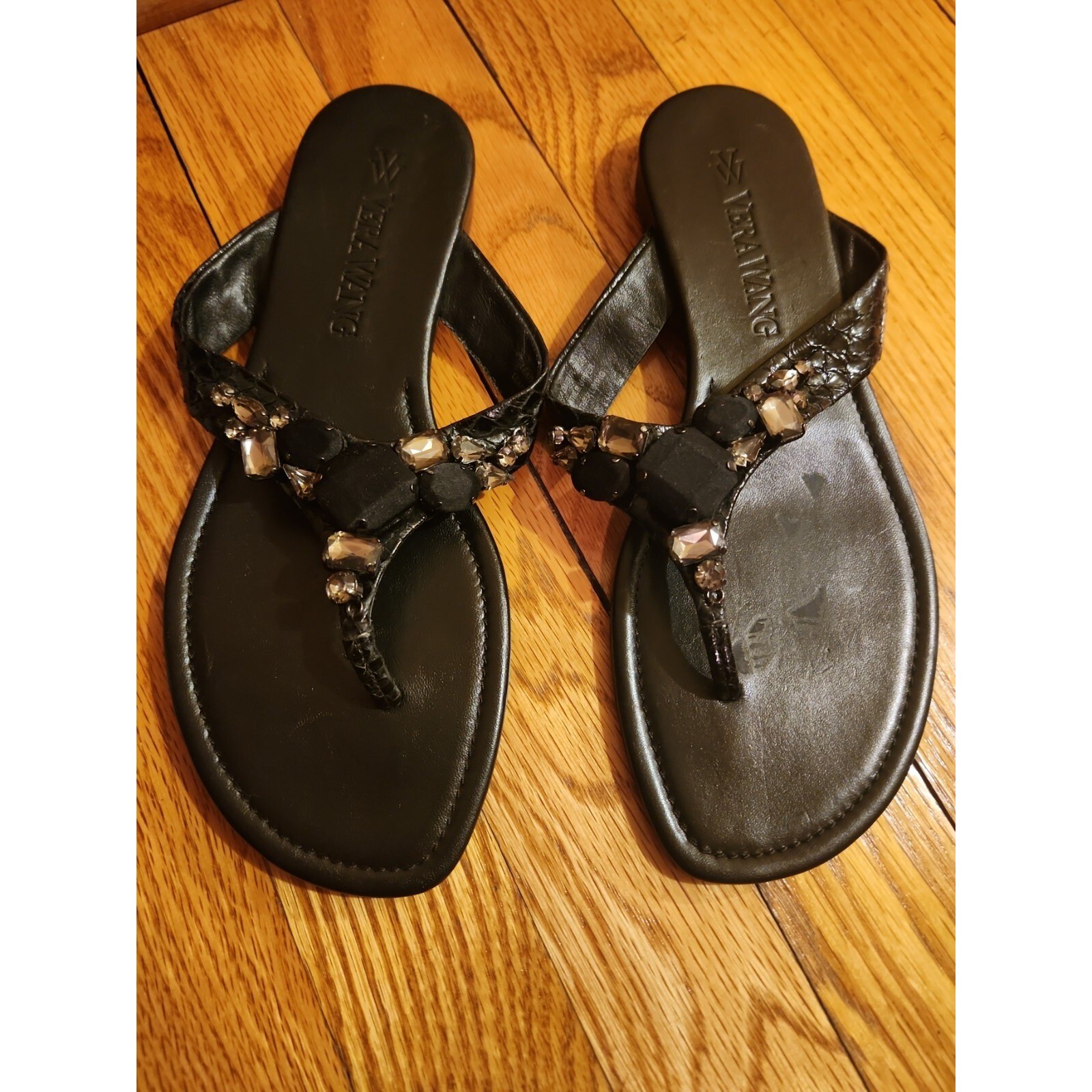 VERA WANG RHINESTONES THONG SANDALS, SIZE 7M
