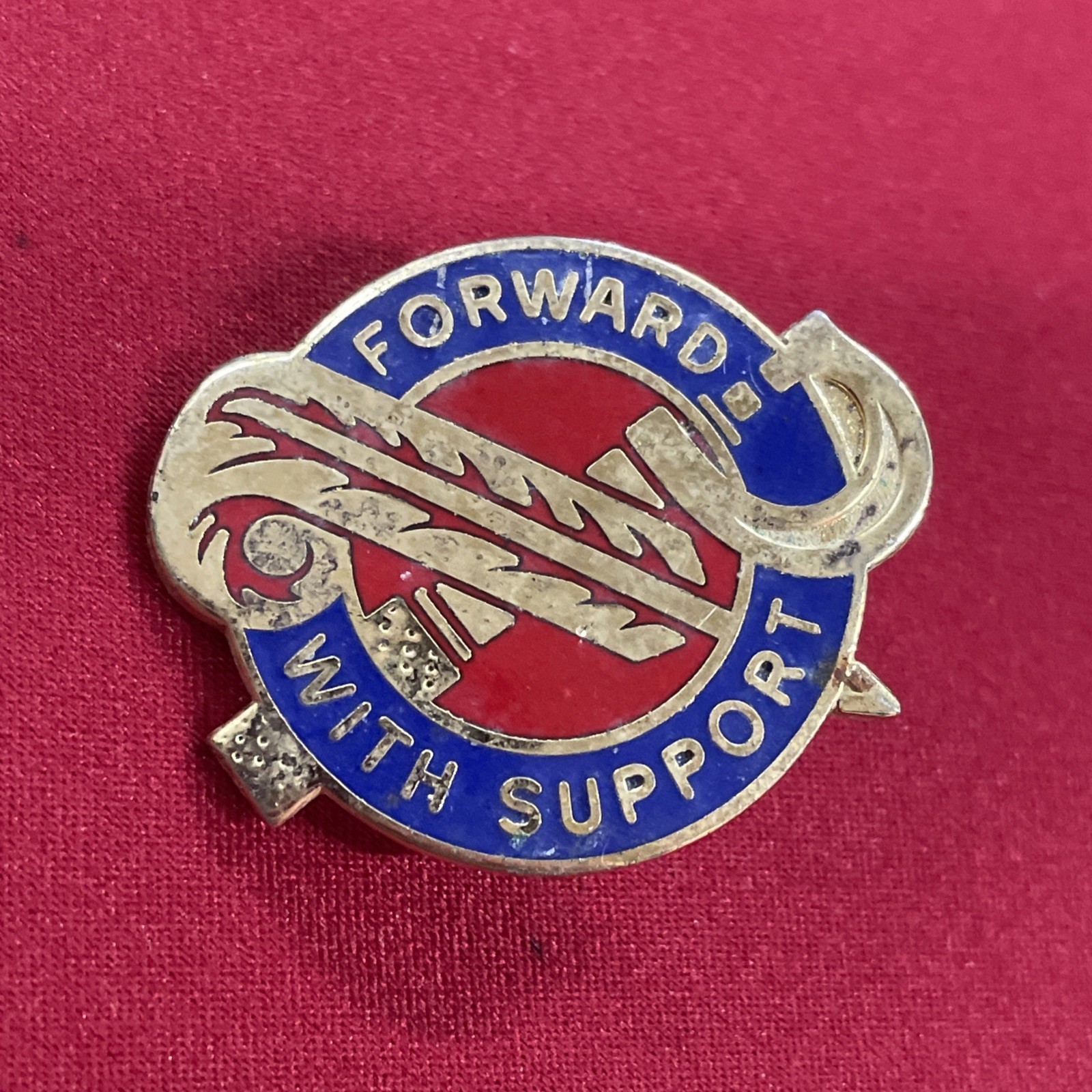 Vintage US DUI Insignia 194th Support Battalion Motto Forward With Support Pin