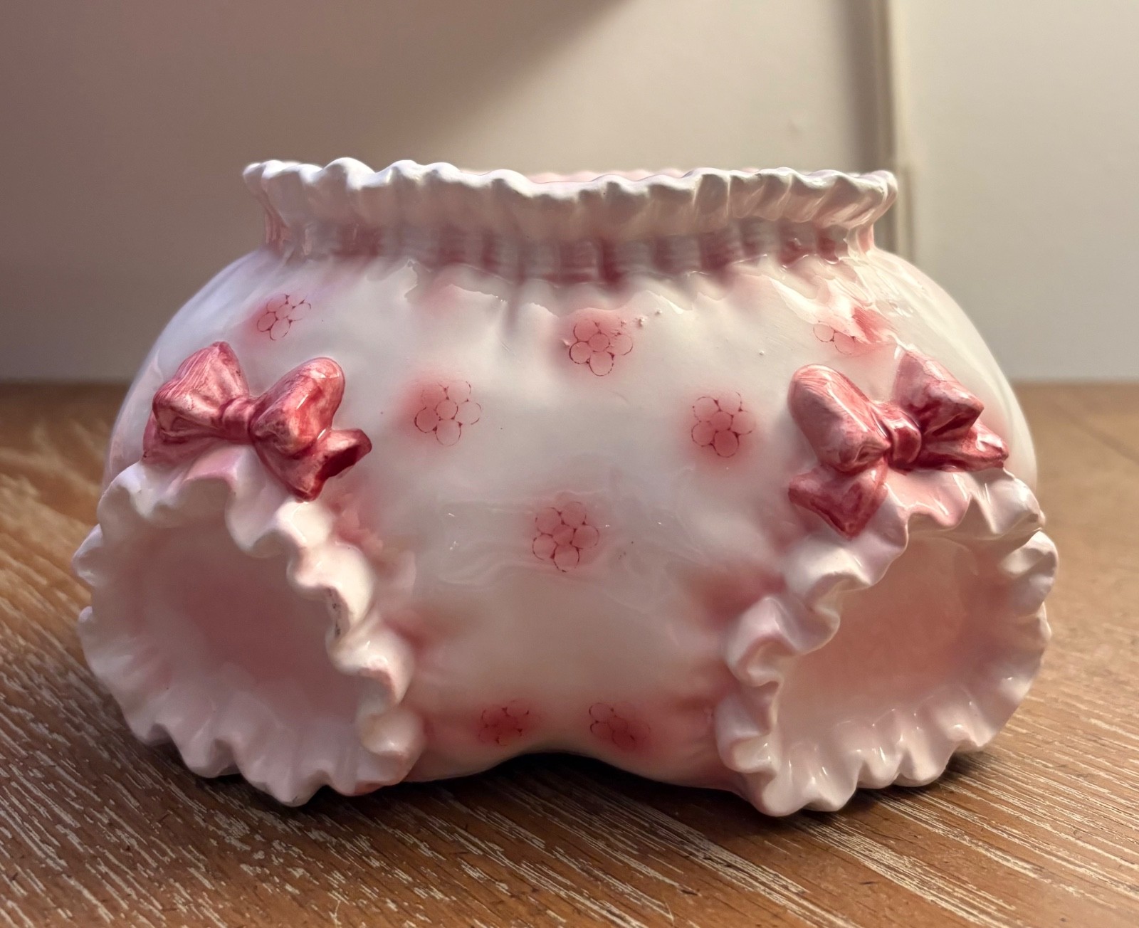 Lefton pink baby panties nursery planter, vintage, no chips, totally clean, dark