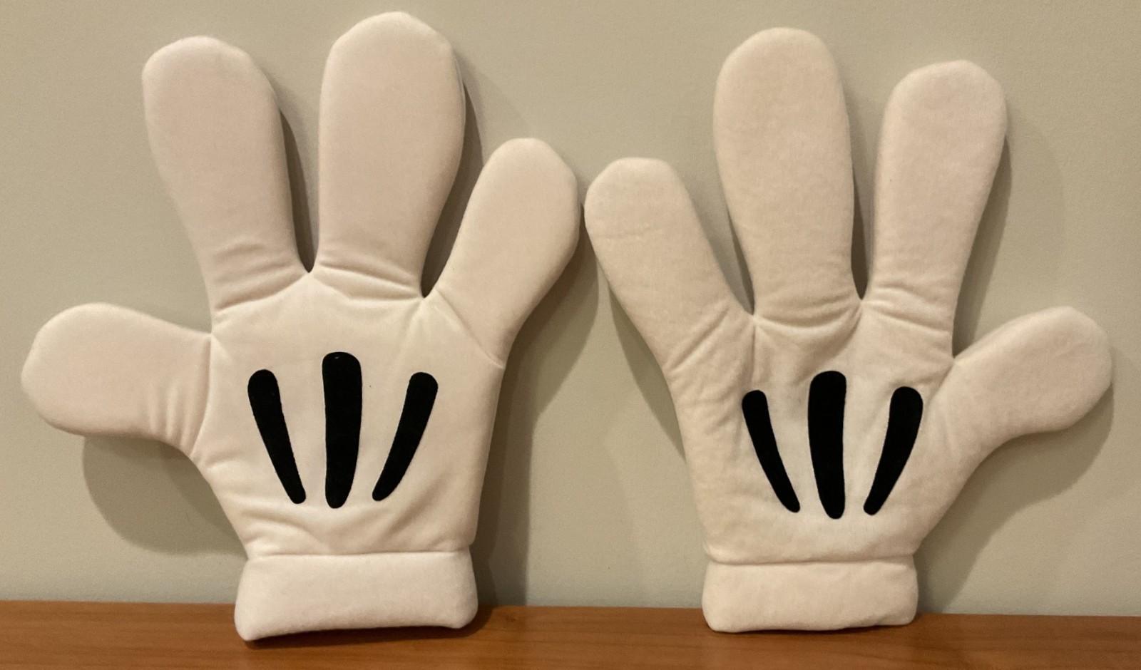 Vintage 1992 Disneyland Mickey Mouse 12 Inch Gloves Great for Halloween Costume