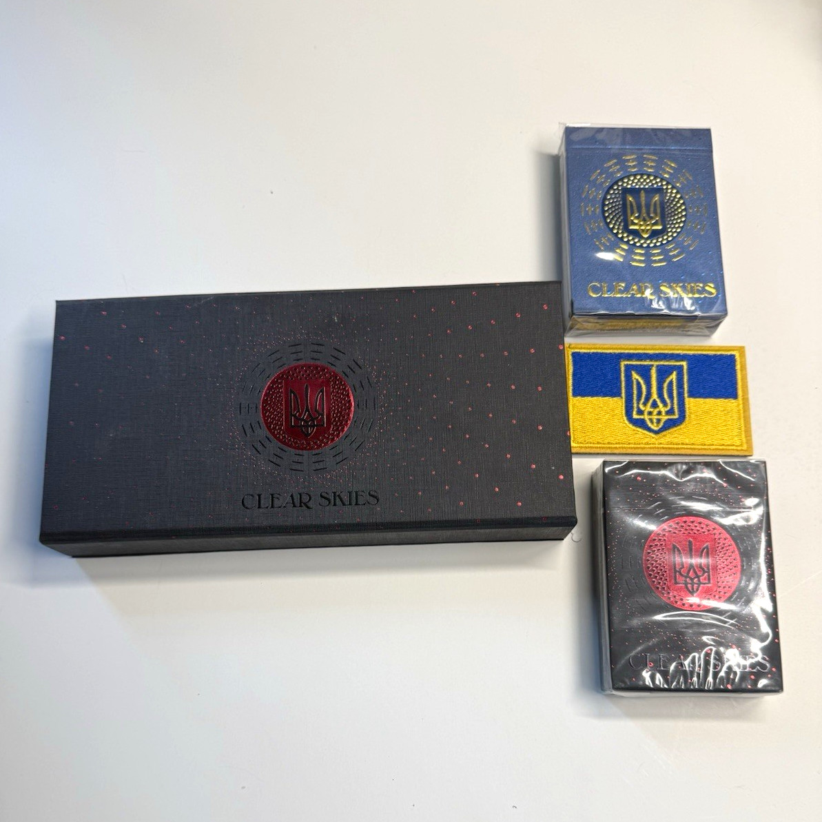 Clear Skies Ukrainian box set + 2 decks red & blue, patch and cartridge 