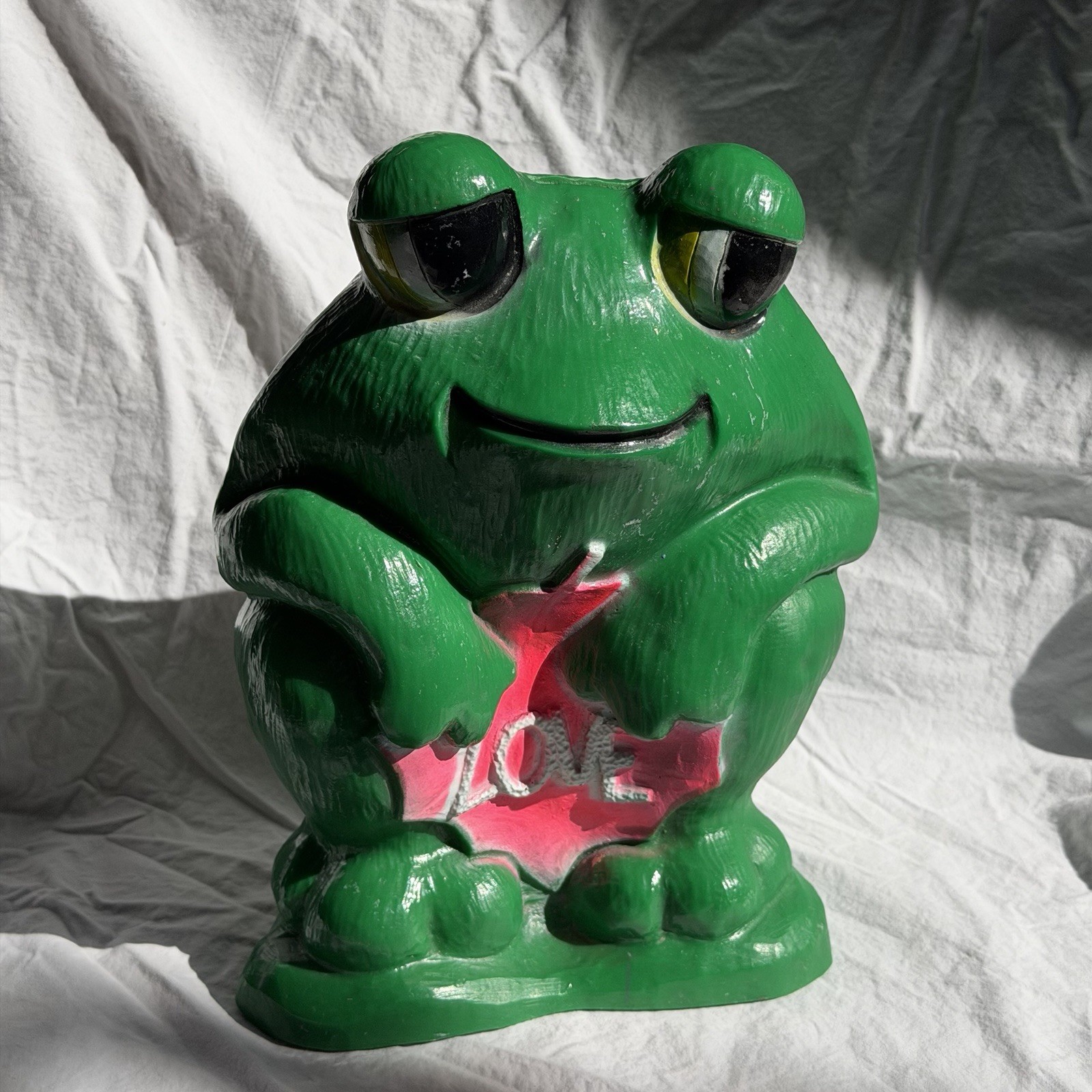VTG Kitsch LOVE Frog Coin Bank 1970\'s Money Lover Unbreakable No Stopper