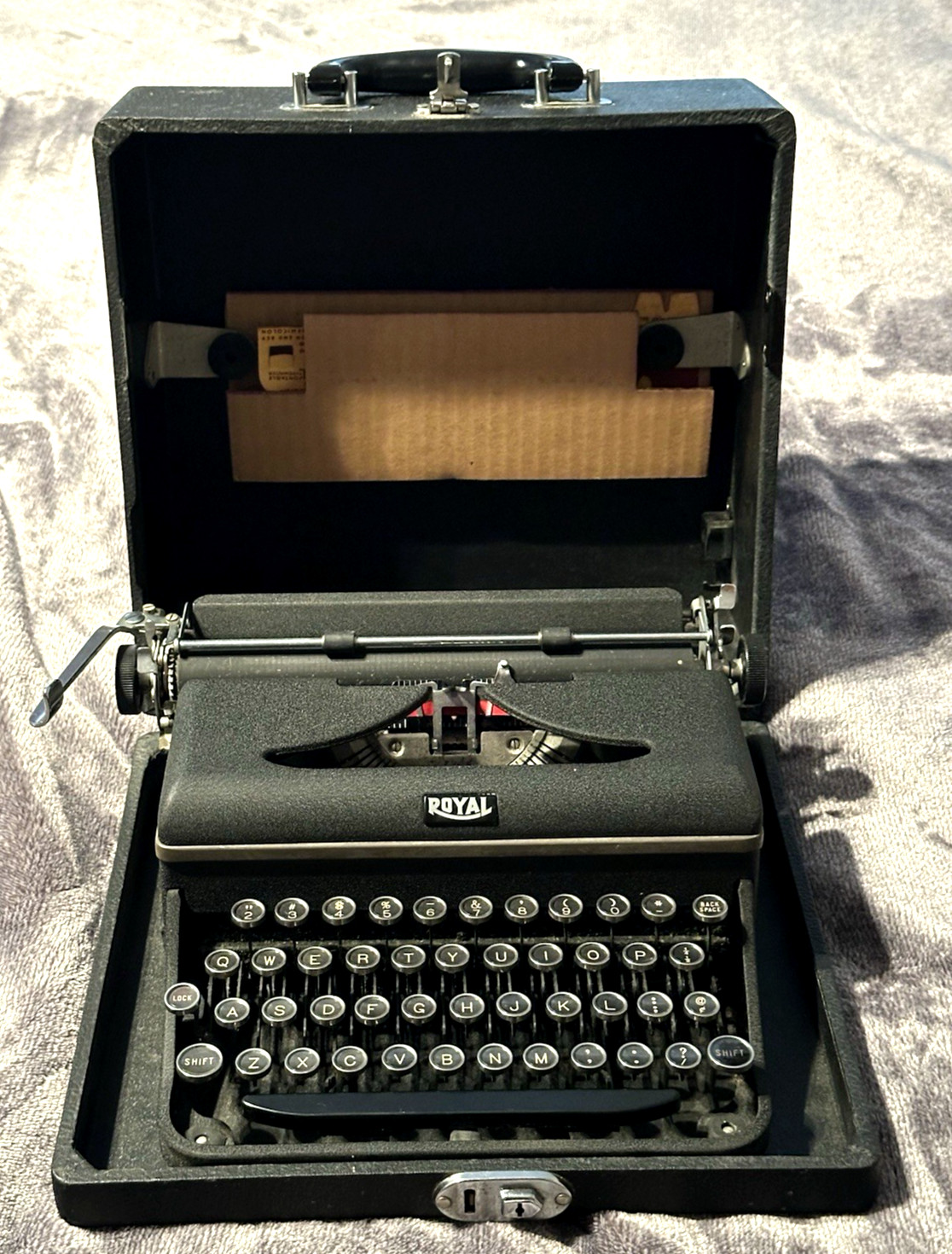 1940s Royal Quiet Deluxe Portable Typewriter W Display Board Case &Key Excellent
