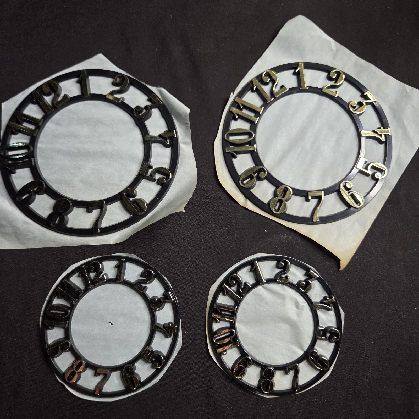 4pc Vintage Plastic Adhesive Mantle Clock Numbers 2 Sizes