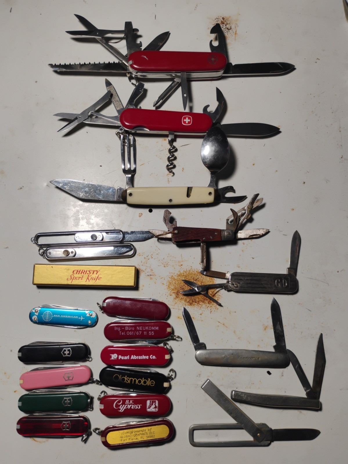 Victorinox Wenger Delemont Pan American Pocket Knives Lot Of 21 Advertisin Knife