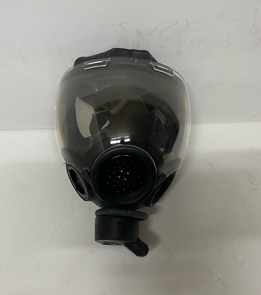MSA Millennium  Gas Mask CBRN & Riot Control w/ clear outsert / LARGE NEW