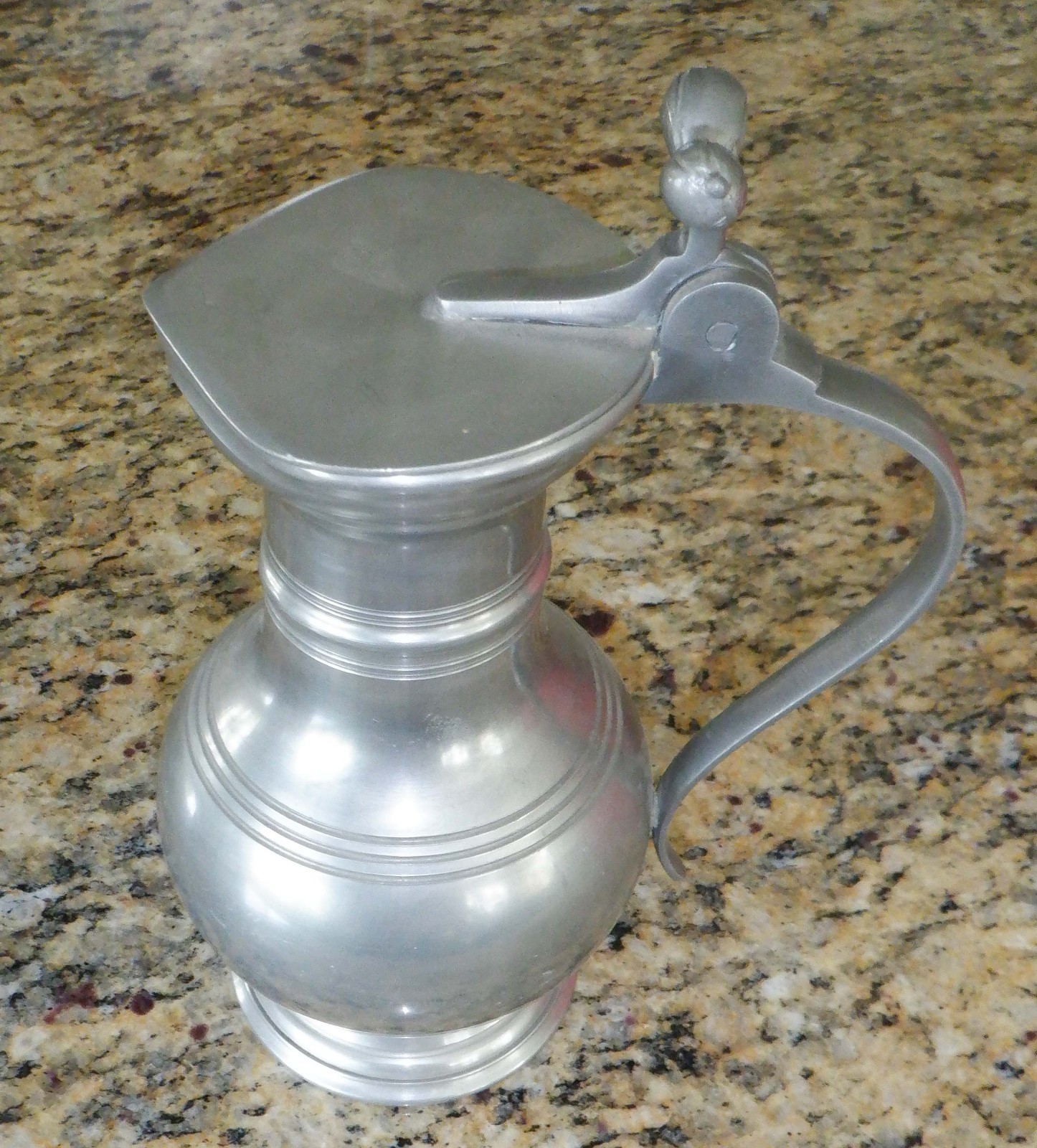 Pewter Etain Zinn Italian Brescia Peltro Carafe Jug Pitcher, 95% Pewter