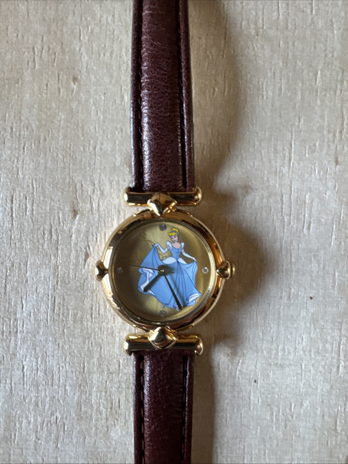 Vintage 90s Y2K Disney Seiko Princess Cinderella Date Slipper Watch New Battery