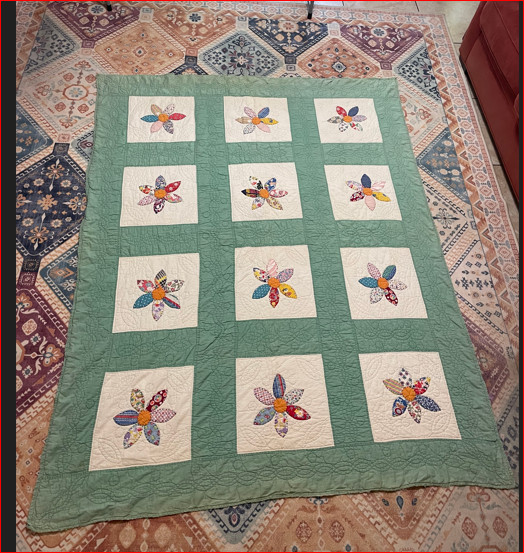 19th Century Vintage Antique American Handmade Floral Applique Quilt