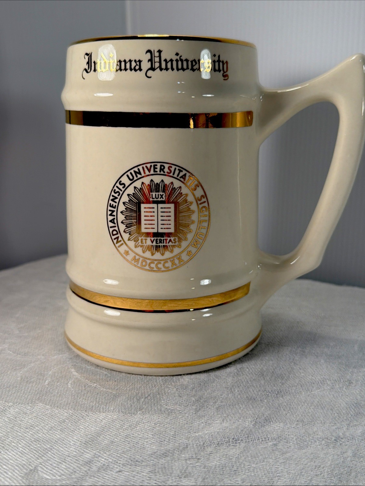 VTG W.C. Bunting Indiana University Ceramic Beer Stein Mug Gold Trim Crest