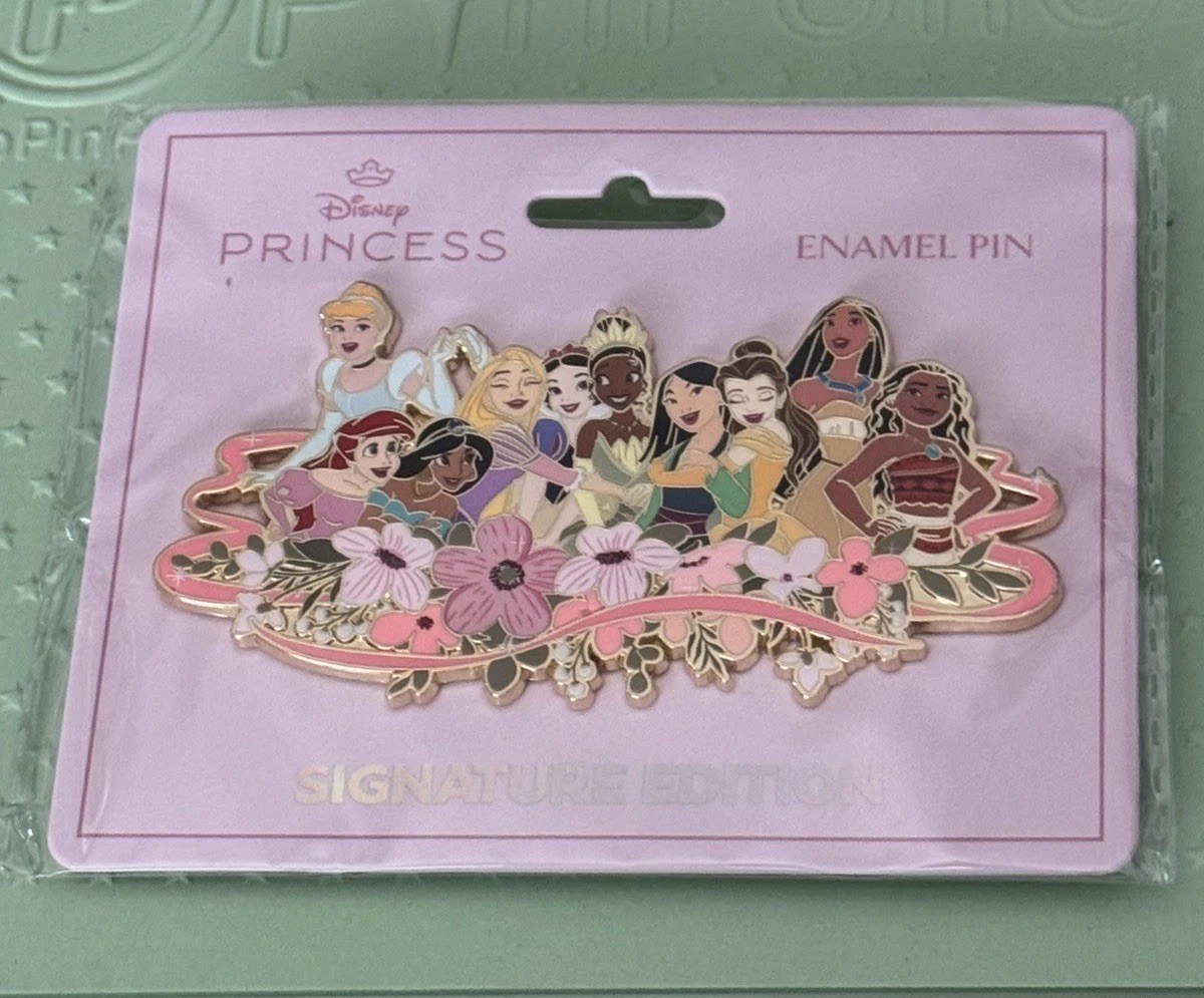 Disney PALM Princess Group Hug Cluster Jumbo Trading Pin Pink A La Mode LE 500