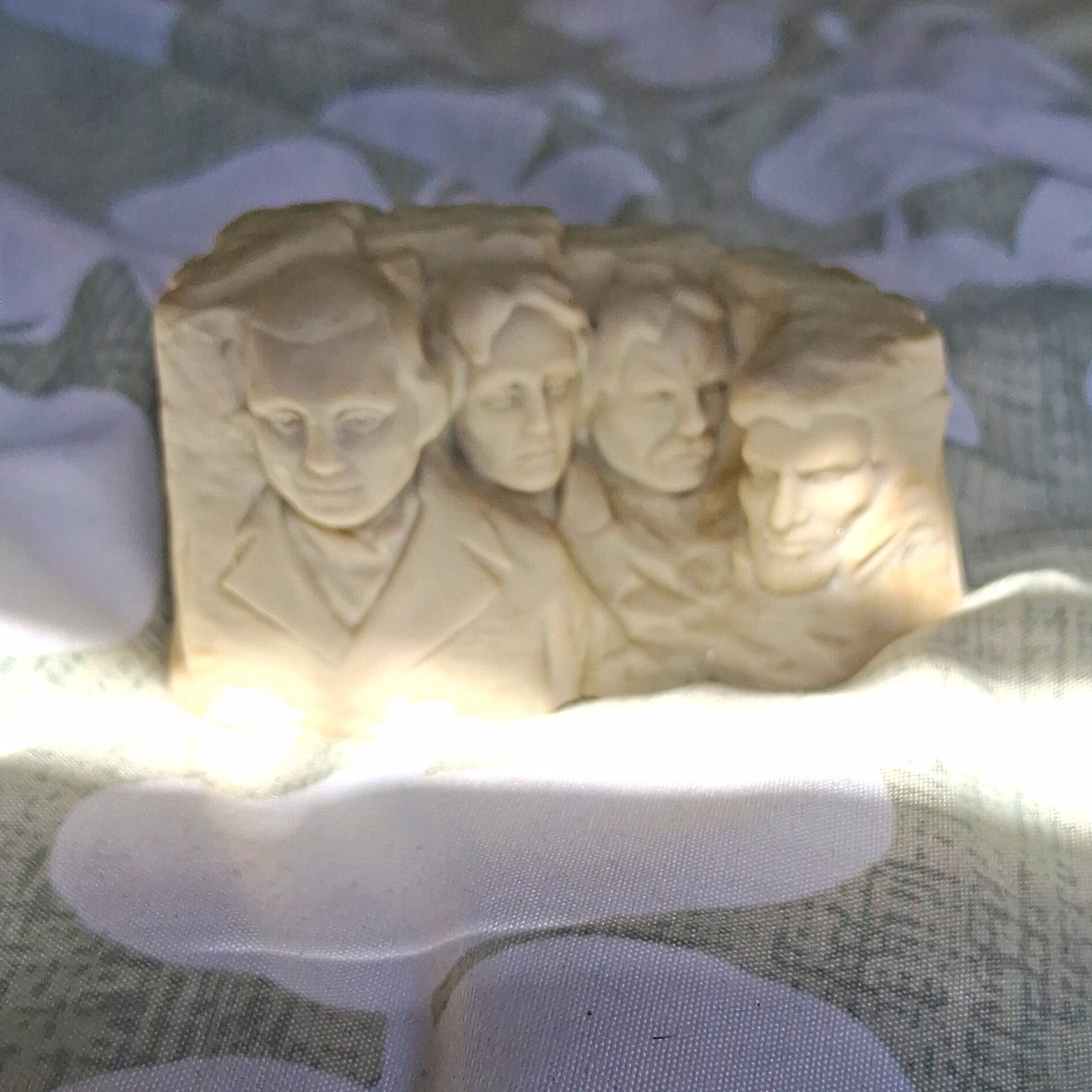 Mount Rushmore South Dakota Souvenir Figurine, 1927-1941, Approx 3 in