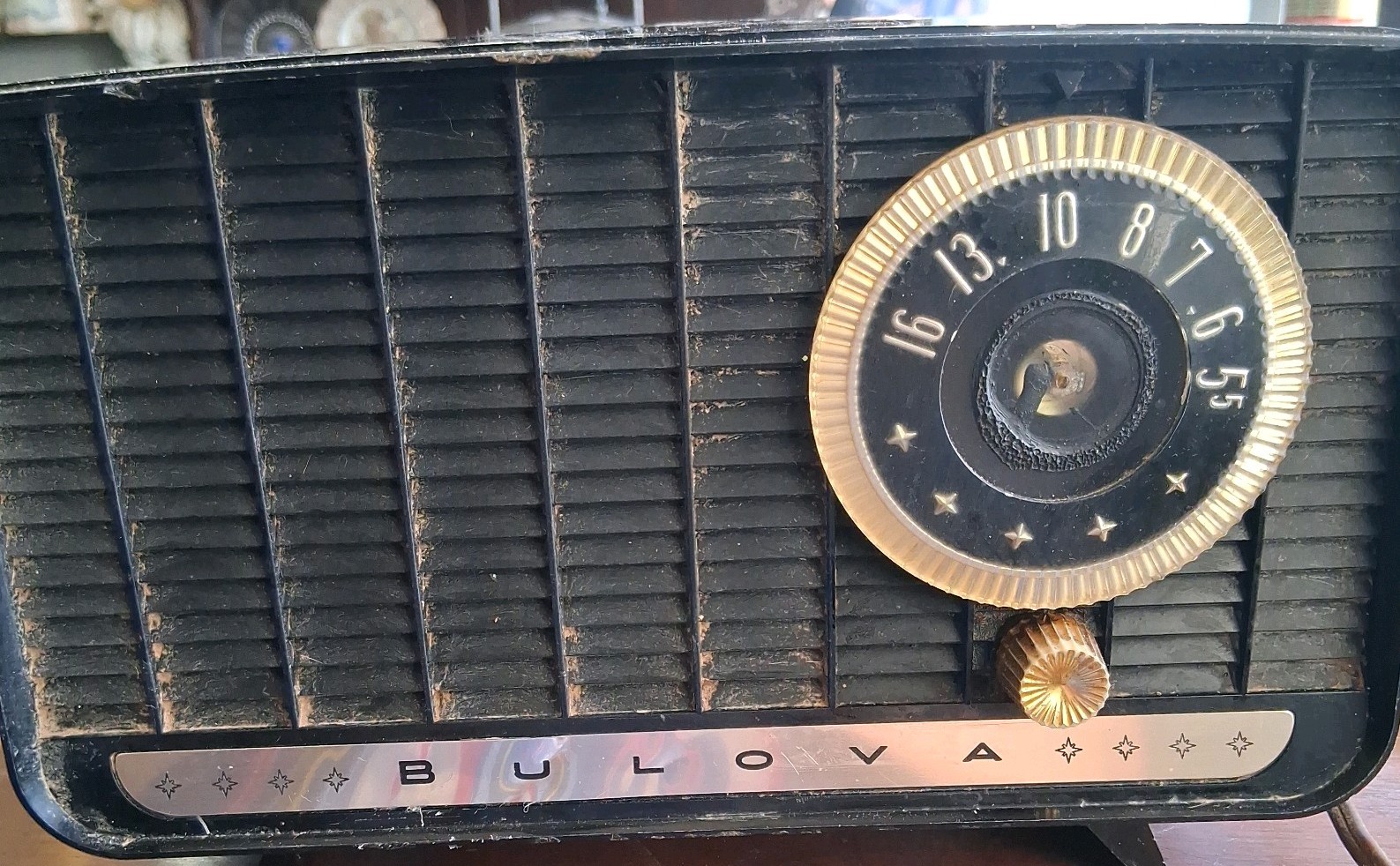 Bulova Lyric Table Tube AM Radio Vintage Bakelite Model 310 Made In USA As Is