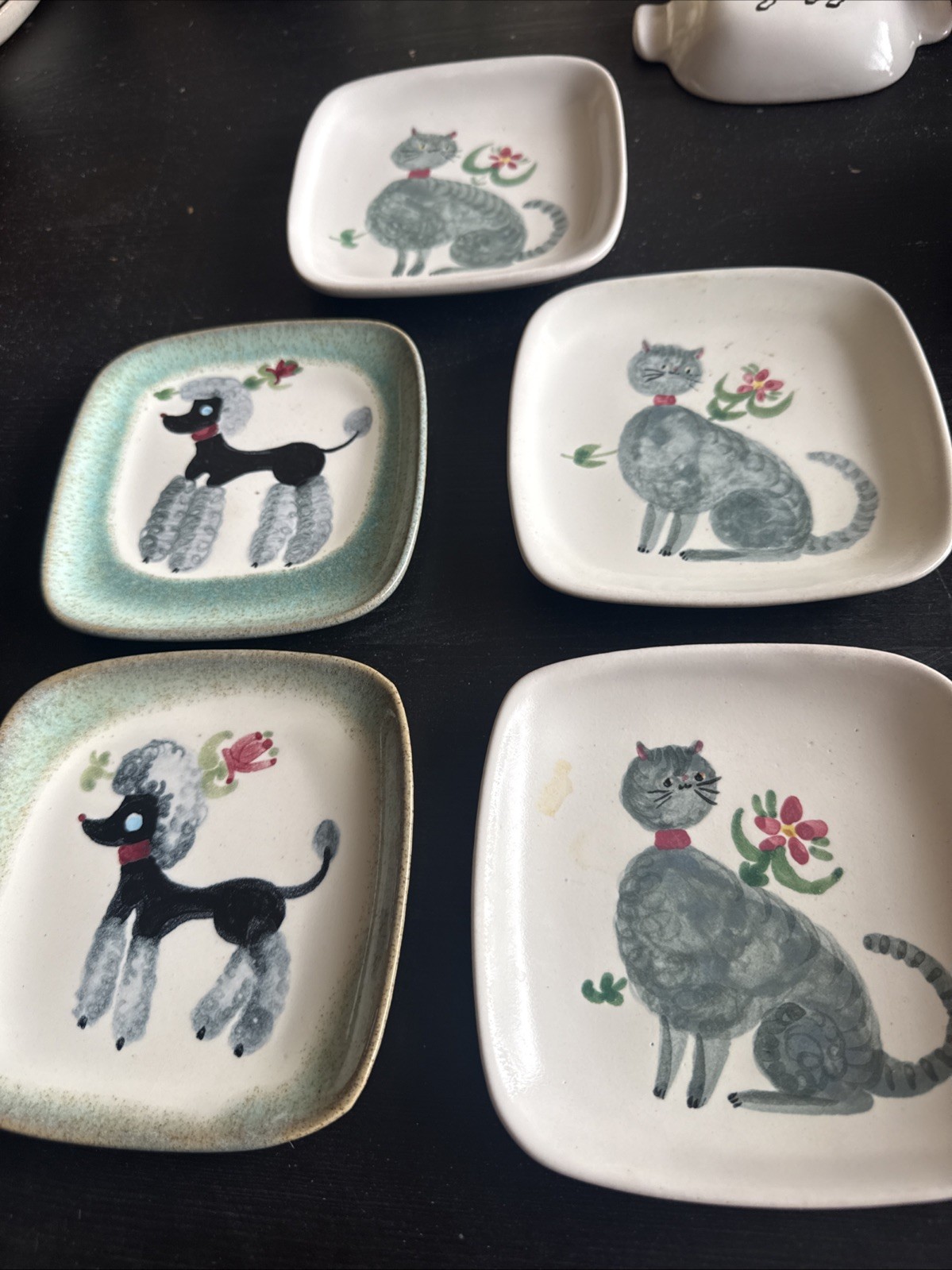 2 VTG 1950s GLIDDEN POTTERY POODLE PLATES 35 MCM STONEWARE TRINKET CANAPE DISH