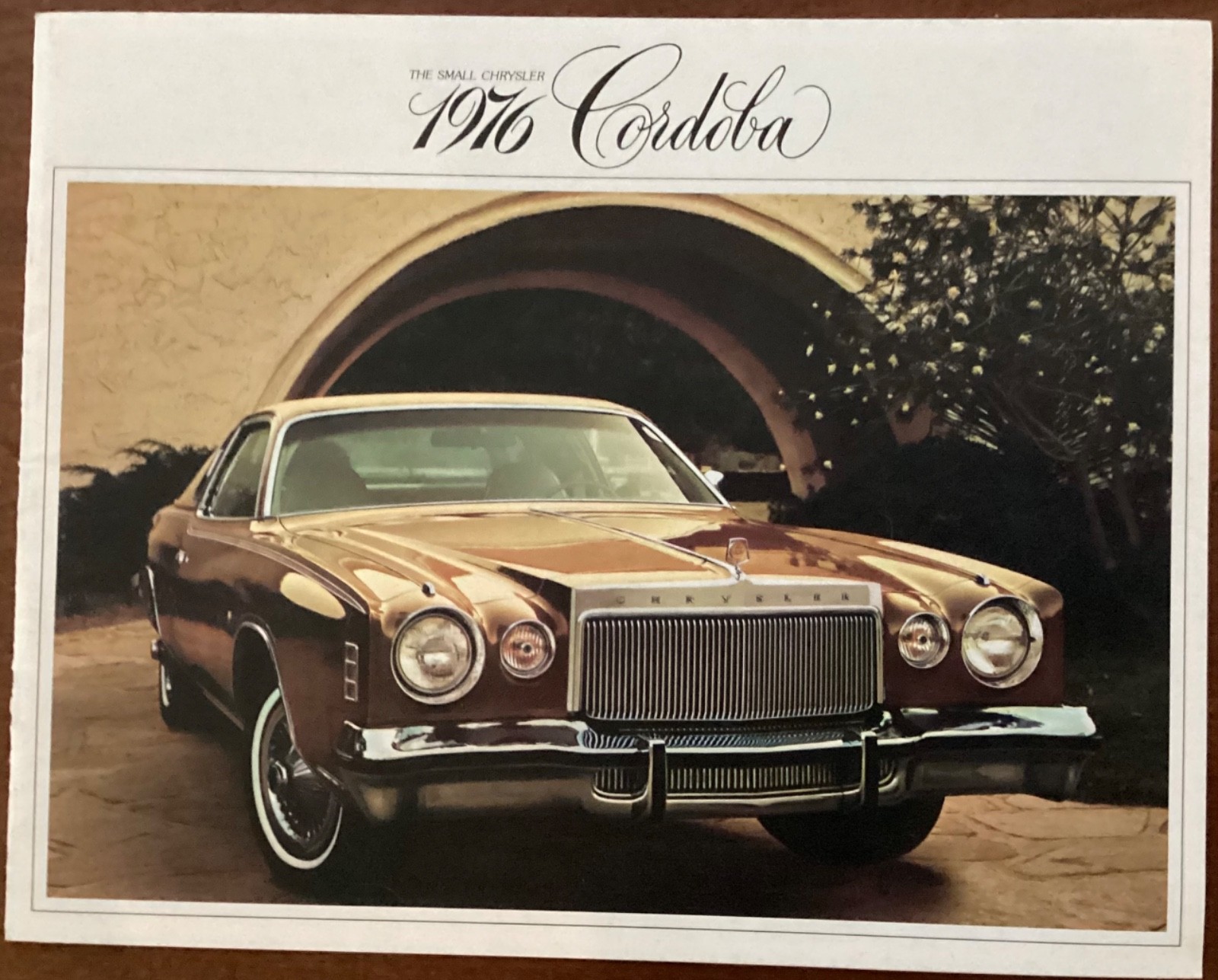 VINTAGE 1976 CHRYSLER CORDOBA DEALERSHIP SALES BROCHURE SPECIFICATIONS INFO