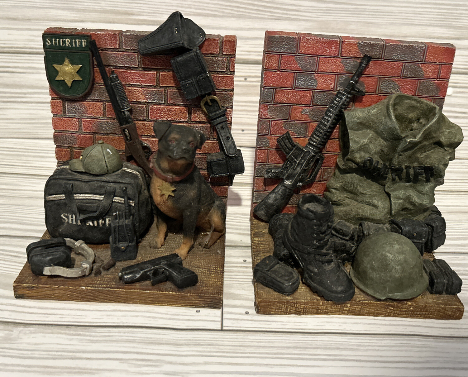 REALISTIC 1998 Vanmark Protectors Of Peace Sheriff Bookends - BEAUTIFUL