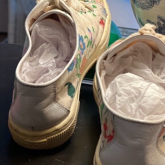 Authentic Gucci Flora Sneakers Size 6 (US)