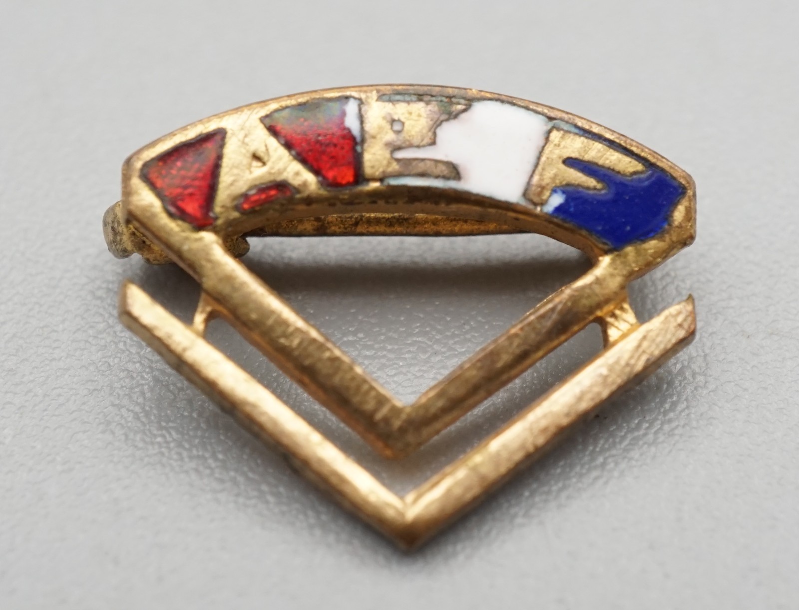 WWI AEF American Expeditionary Forces 1 Year Of Service Pin VERY RARE DESIGN