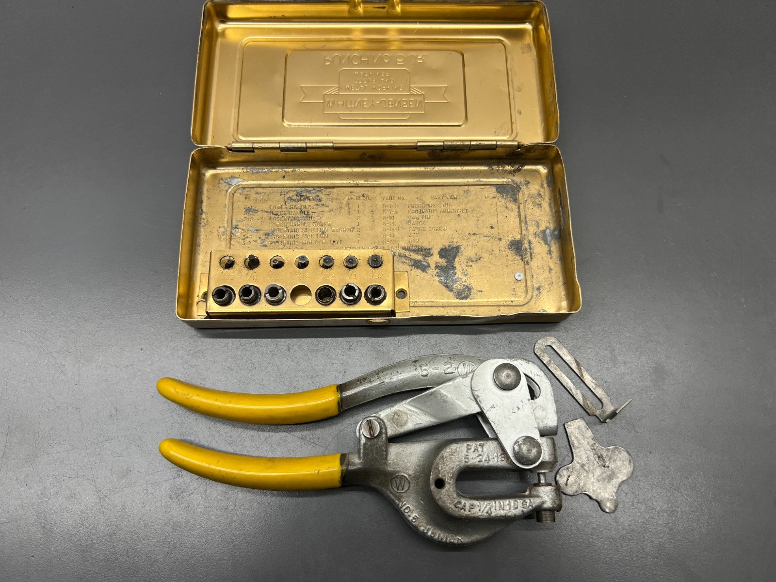 VINTAGE ROPER WHITNEY PUNCH No. 5 Jr. WITH CASE - VGC - USA