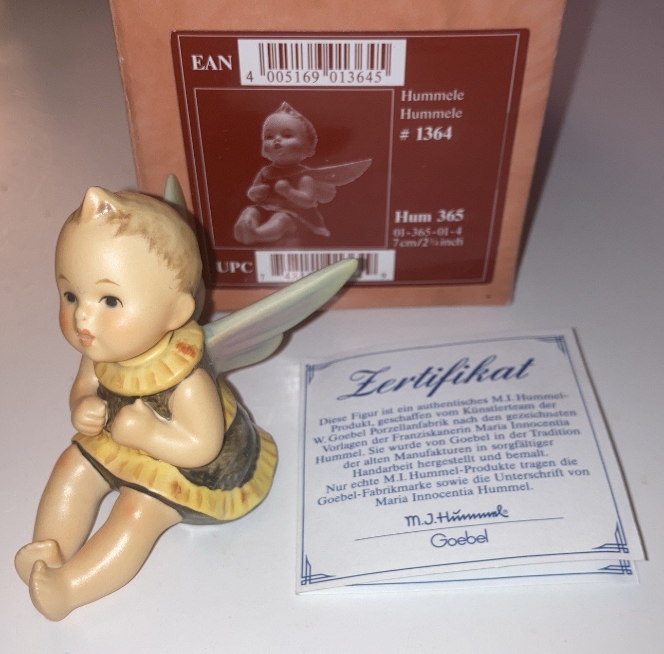 Vintage 1998 Hummel # 1364  Hum 365  \