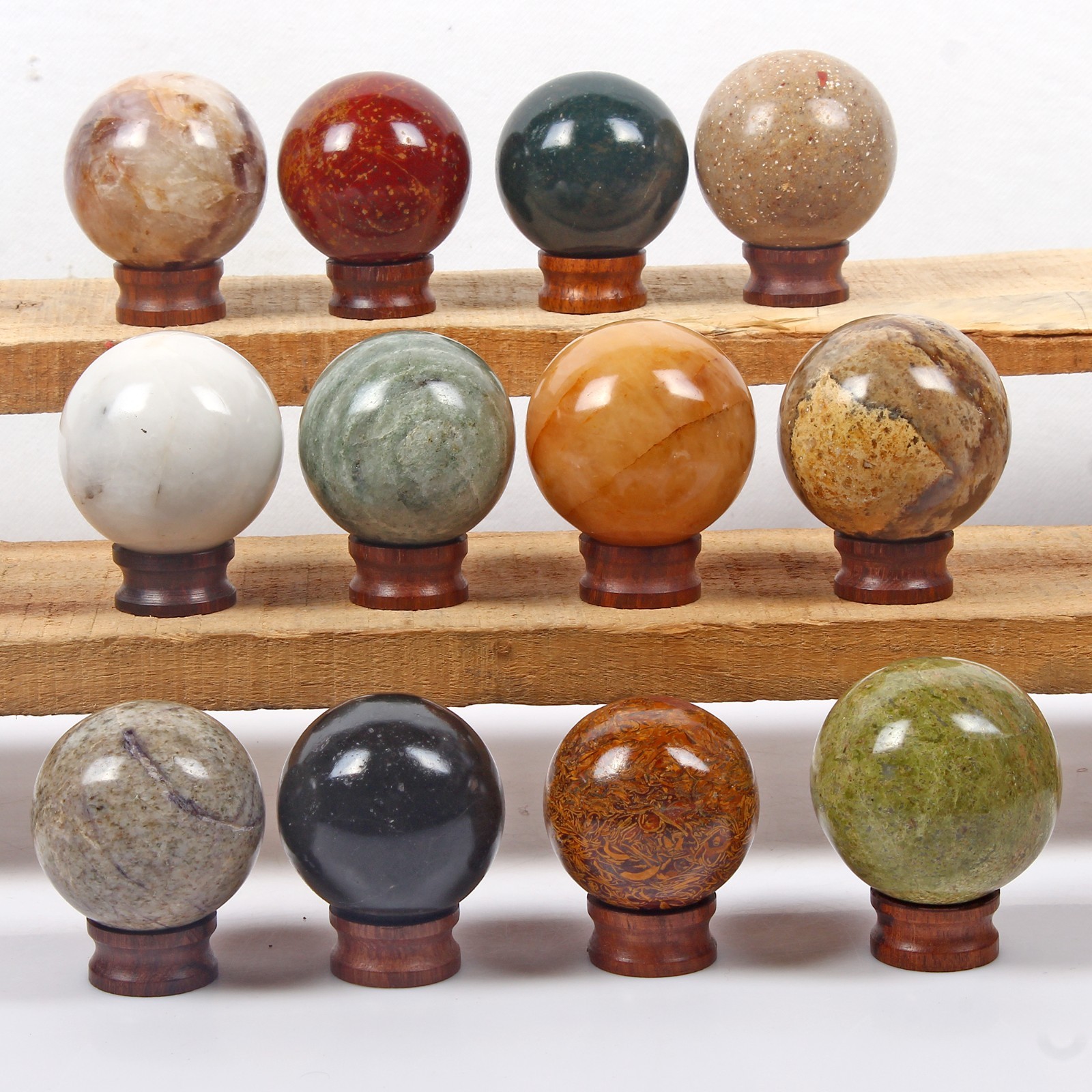 12 Pcs Natural Multi Gemstones Crystal Healing/Reiki Meditation Mineral Sphere 12 Pcs Natural Multi Gemstones Crystal Healing/Reiki Meditation Mineral Sphere