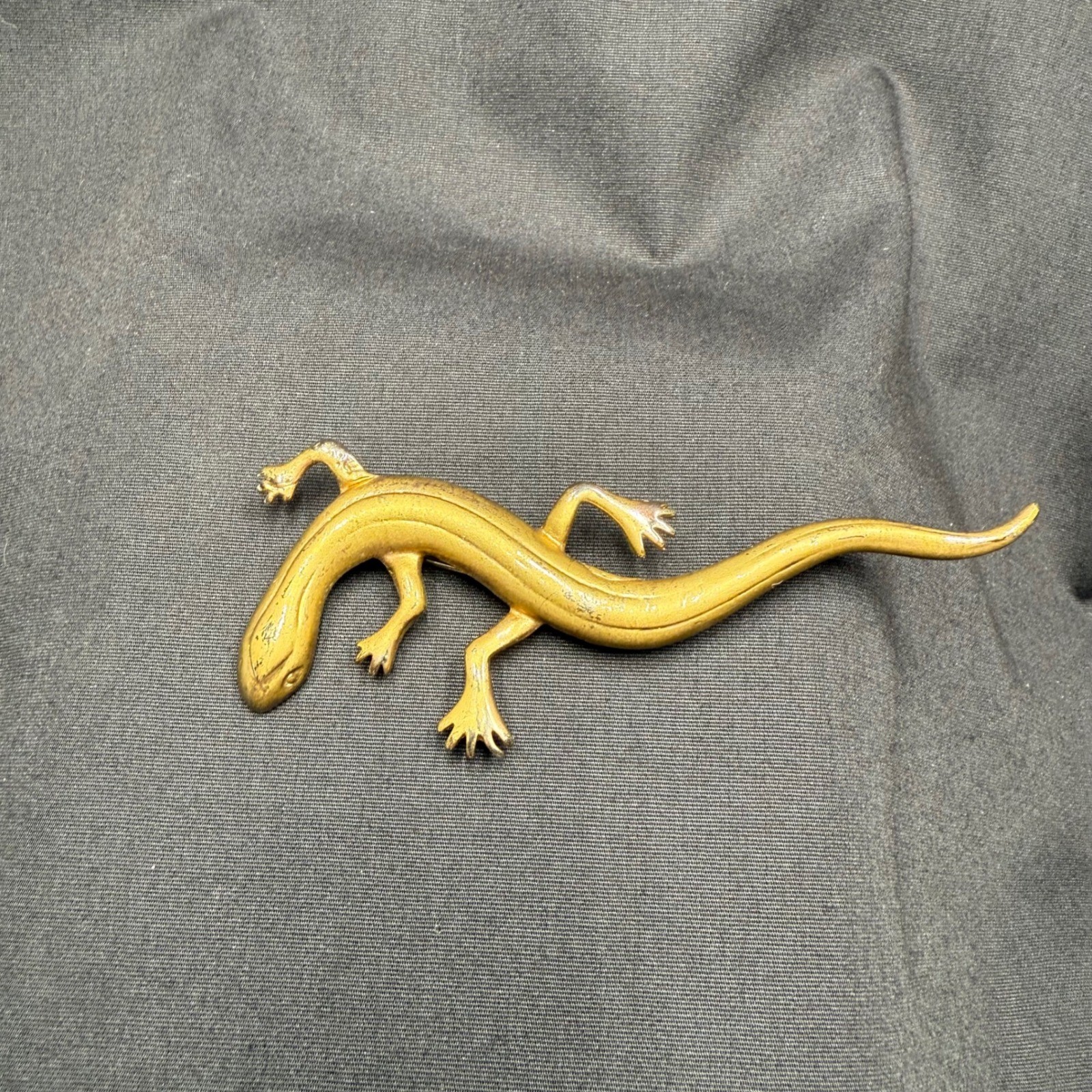 Vintage Gold Tone Lizard Brooch Pin Salamander Gecko Figural Reptile Jewelry 4in