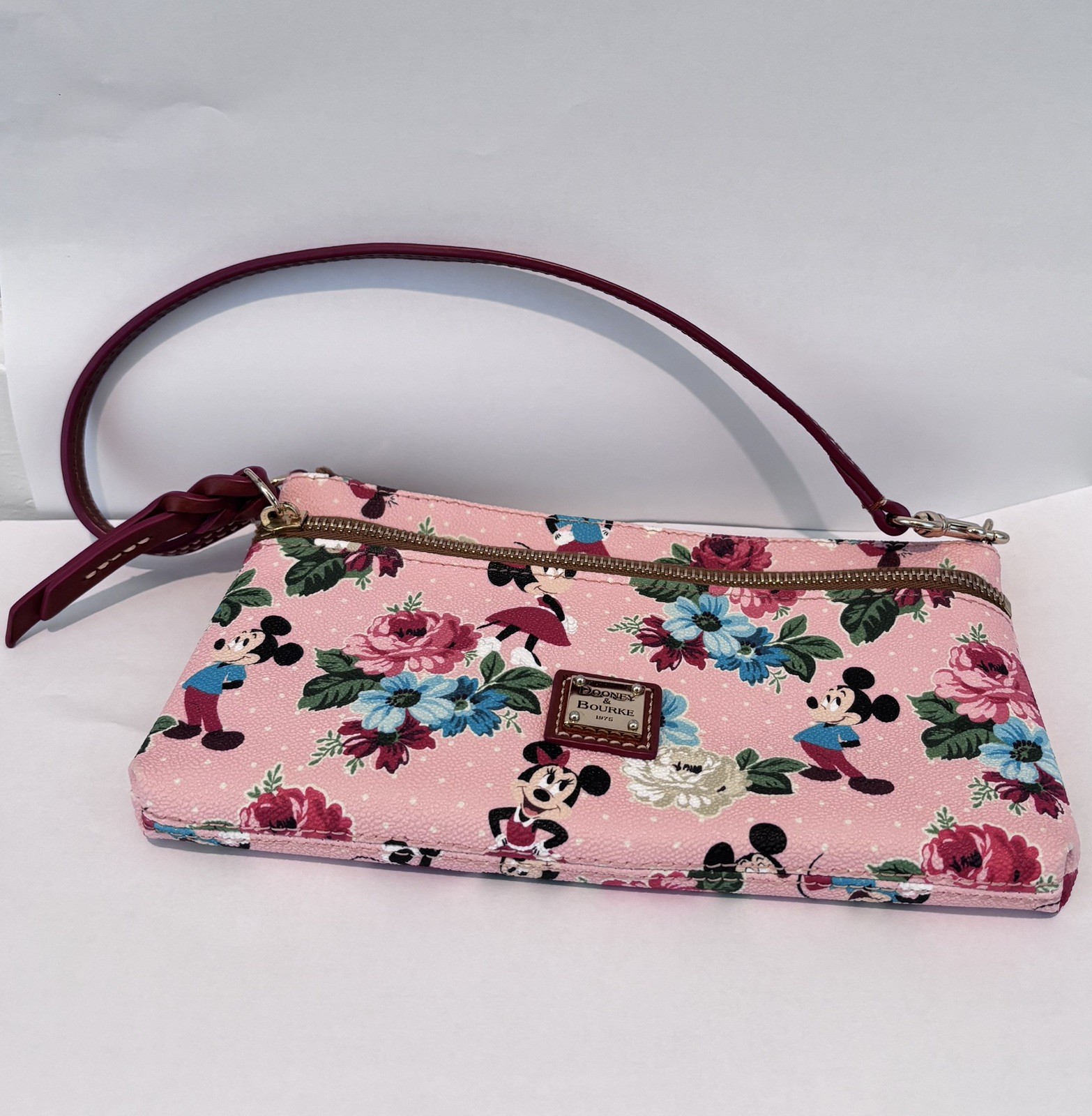 Dooney and Bourke Purse Clutch Disney Minnie and Mickey Very Rare Design OFFER