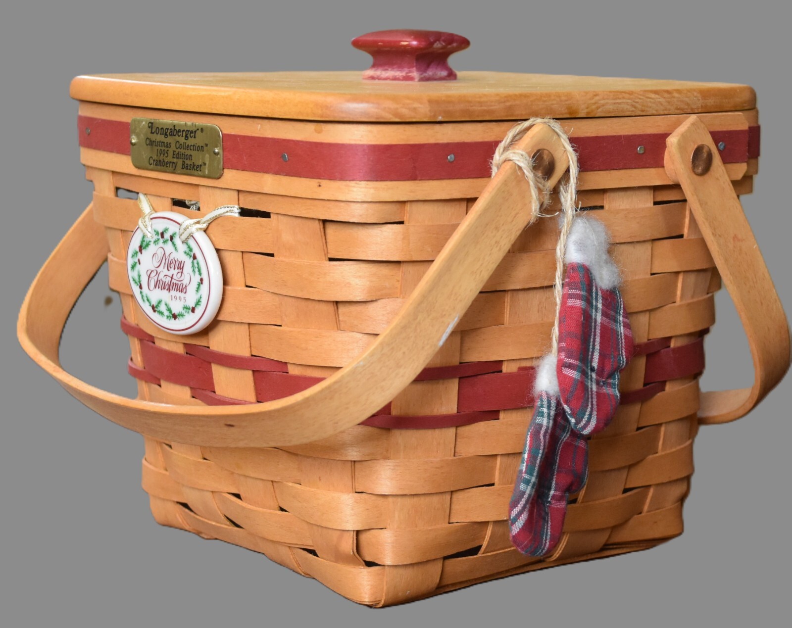 Vtg Longaberger '95 Cranberry Basket w/Lid,Protector, Xmas Tie On, Fabric Mitten