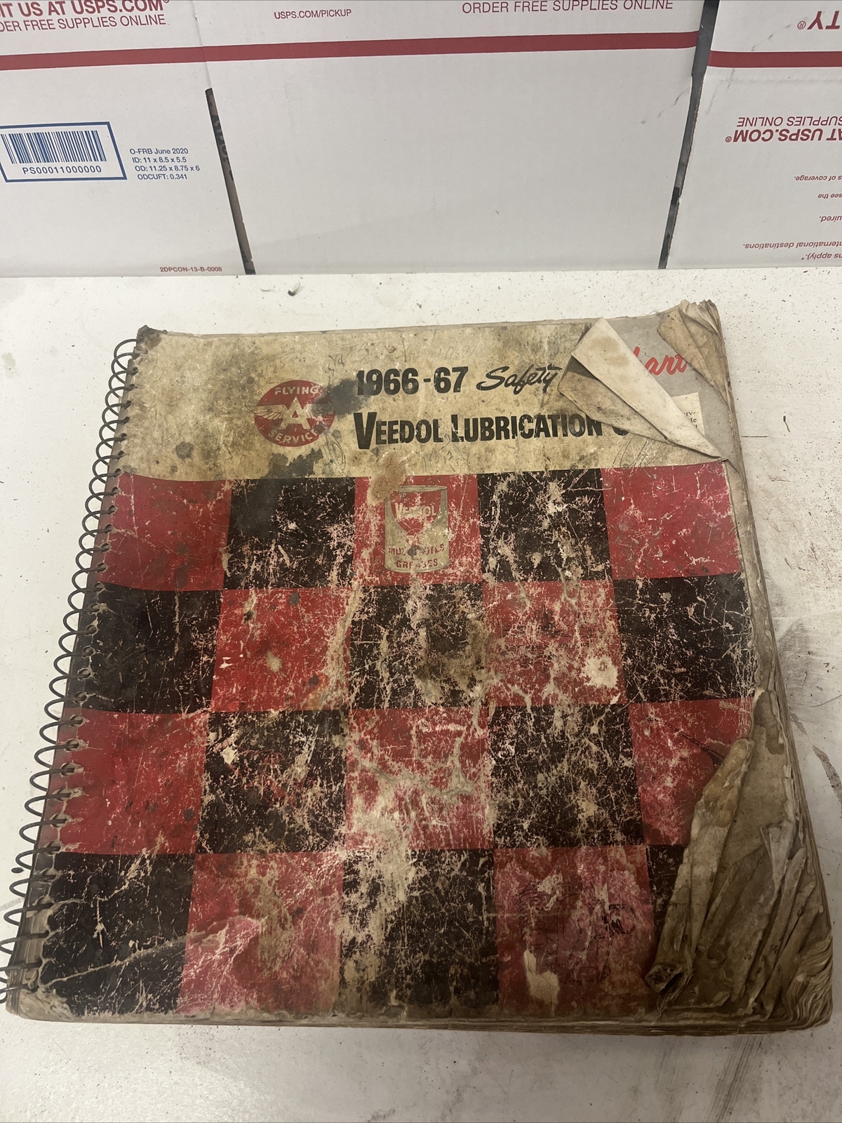 Vintage, Rare Veedol Lubrication Guide Book Motor Oil Can Antique 1966-67 1967