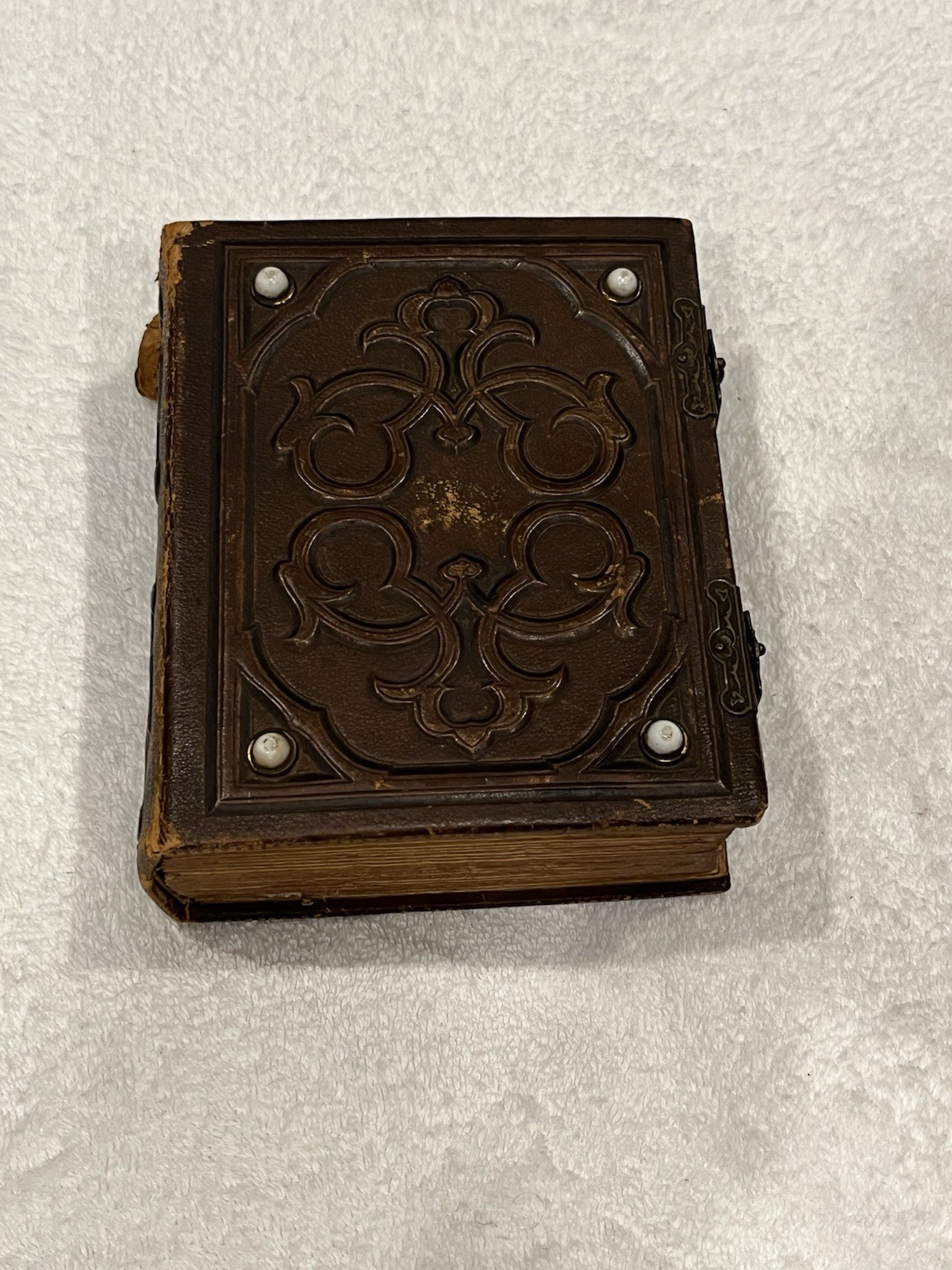 Antique 1850s-1900 Brown Leather Photo Album 23 Photos with Metal Latch Tintype